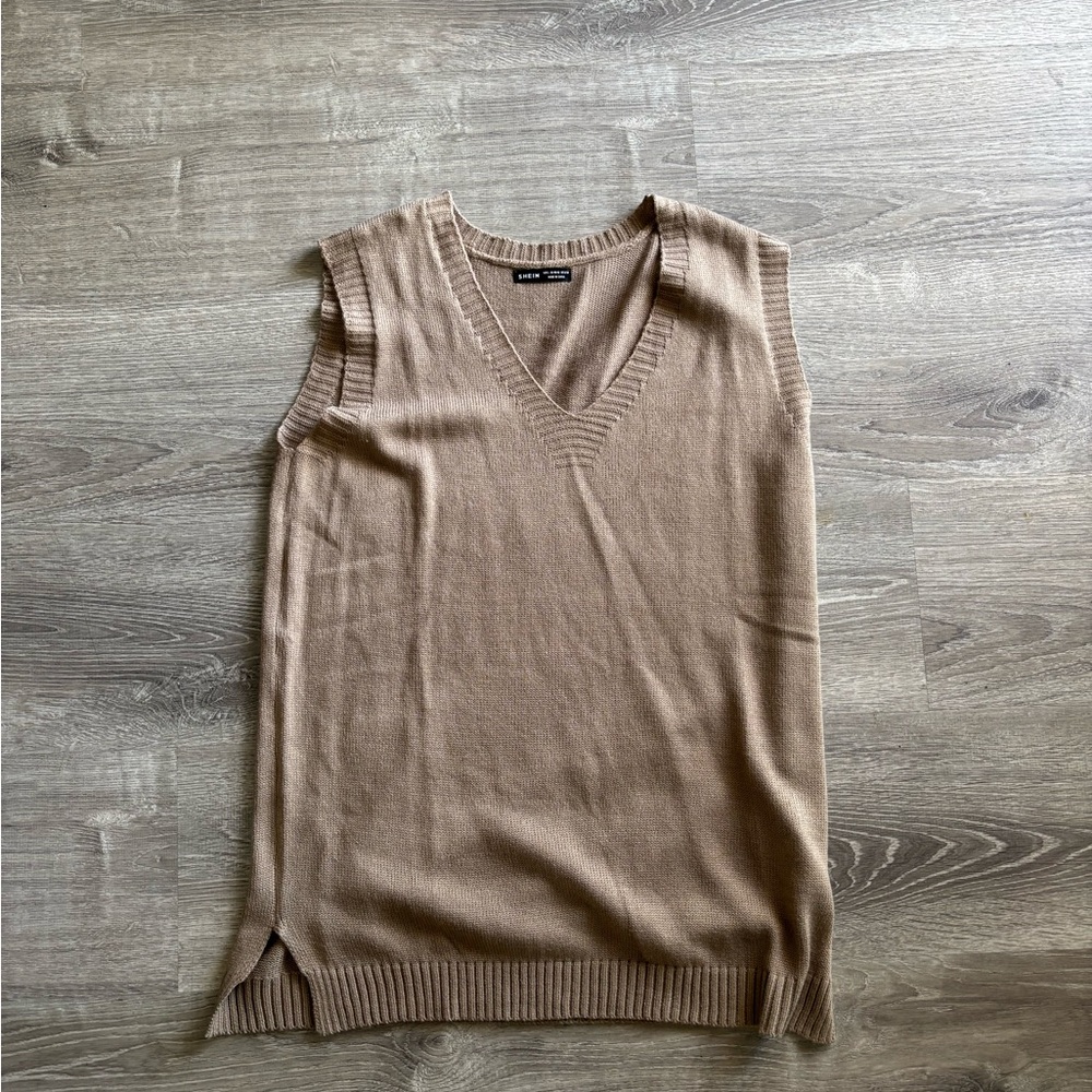 SHEIN | Tan beige V-Neck Sweater Vest size large